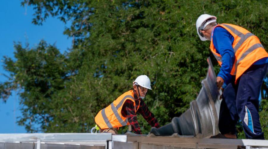 Professional residential roofers in Cross Plains, WI